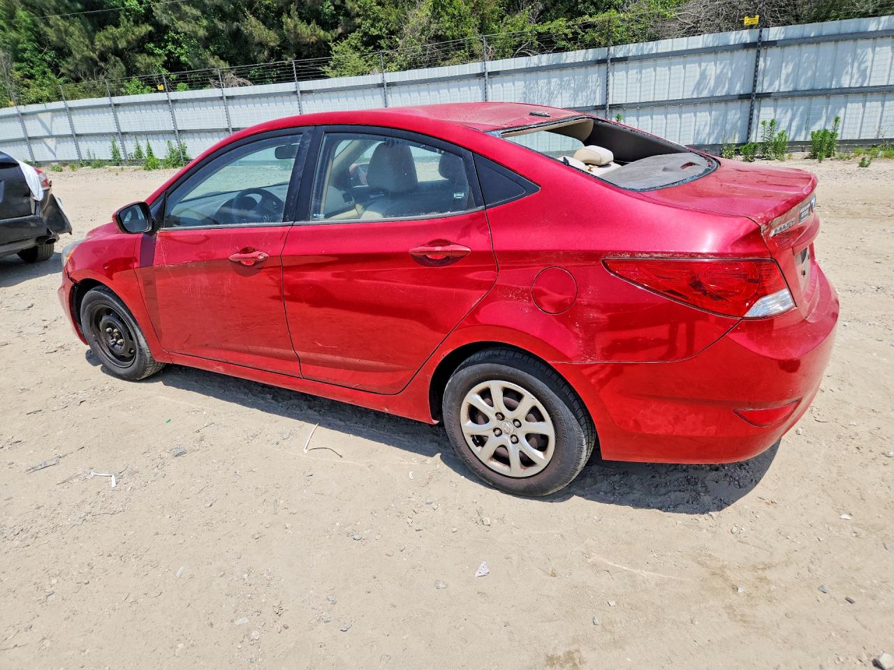 2012 HYUNDAI ACCENT GLS photo 2