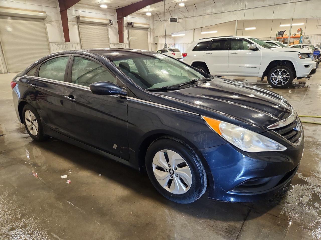 2014 HYUNDAI SONATA GLS photo 4