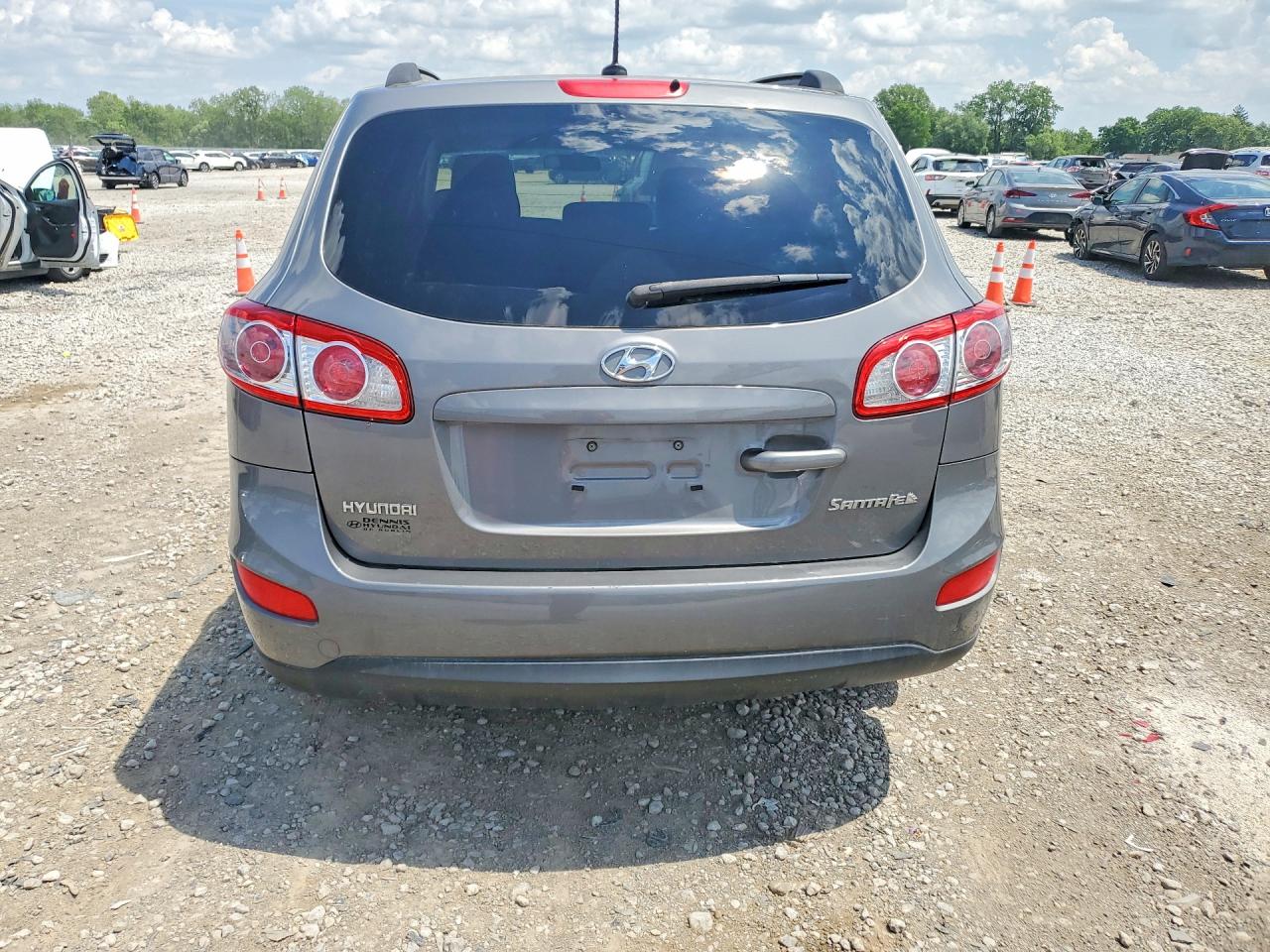 2010 HYUNDAI SANTA FE GLS photo 16