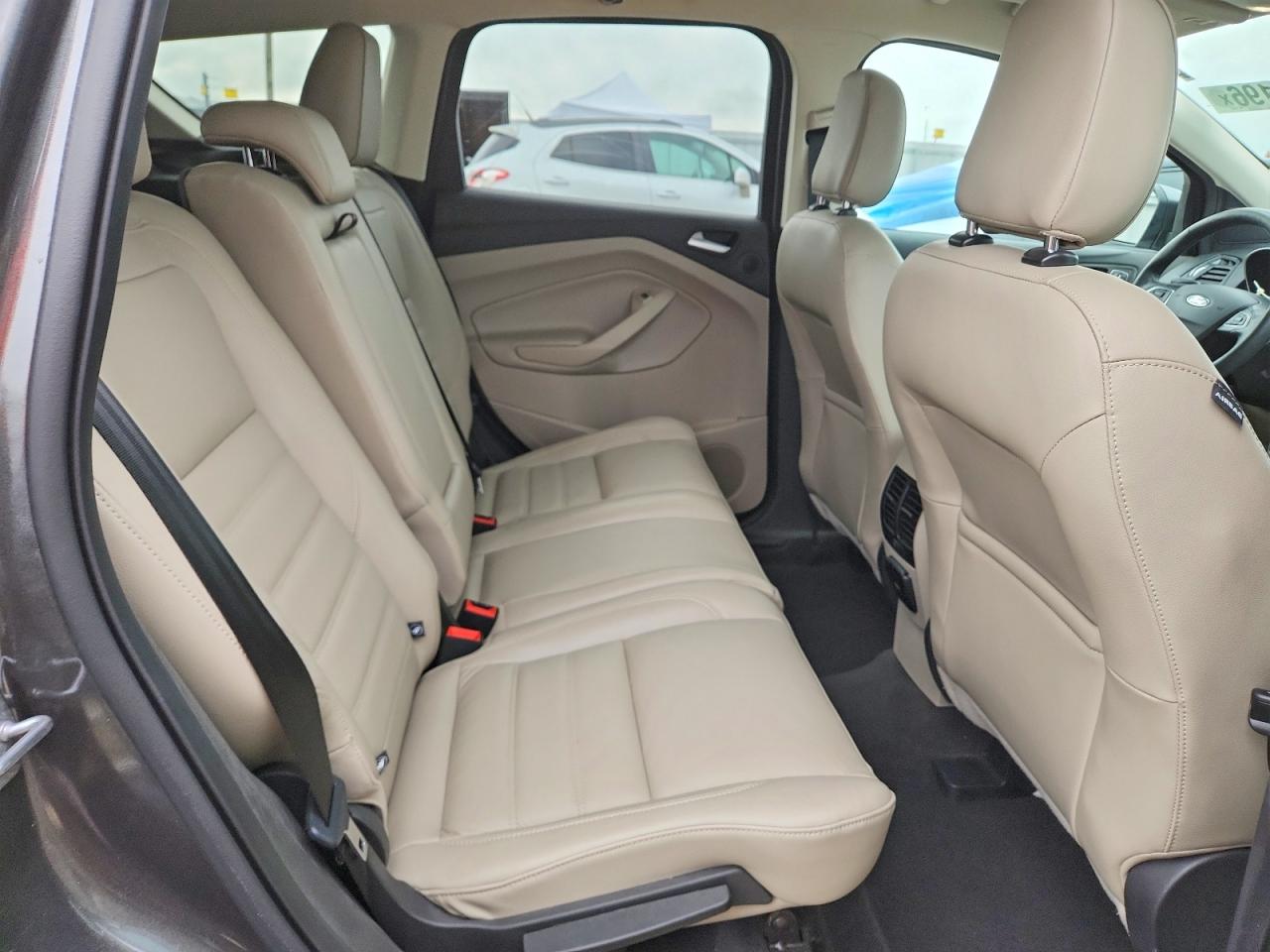 2019 FORD ESCAPE photo 28