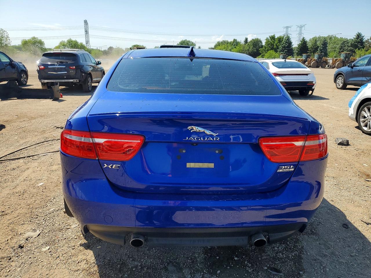 2017 JAGUAR XE R - SPORT photo 11
