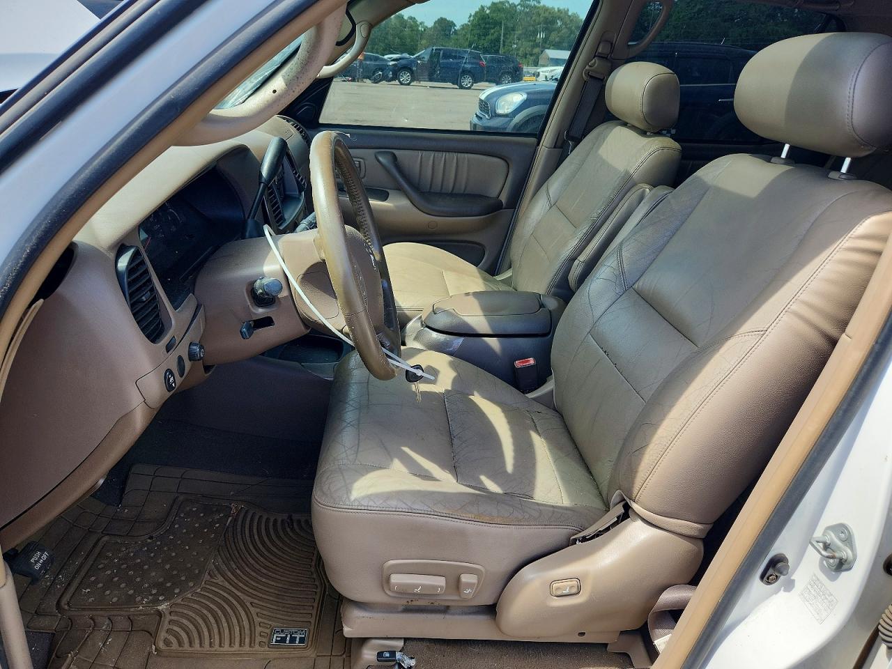 2004 TOYOTA SEQUOIA LIMITED photo 13