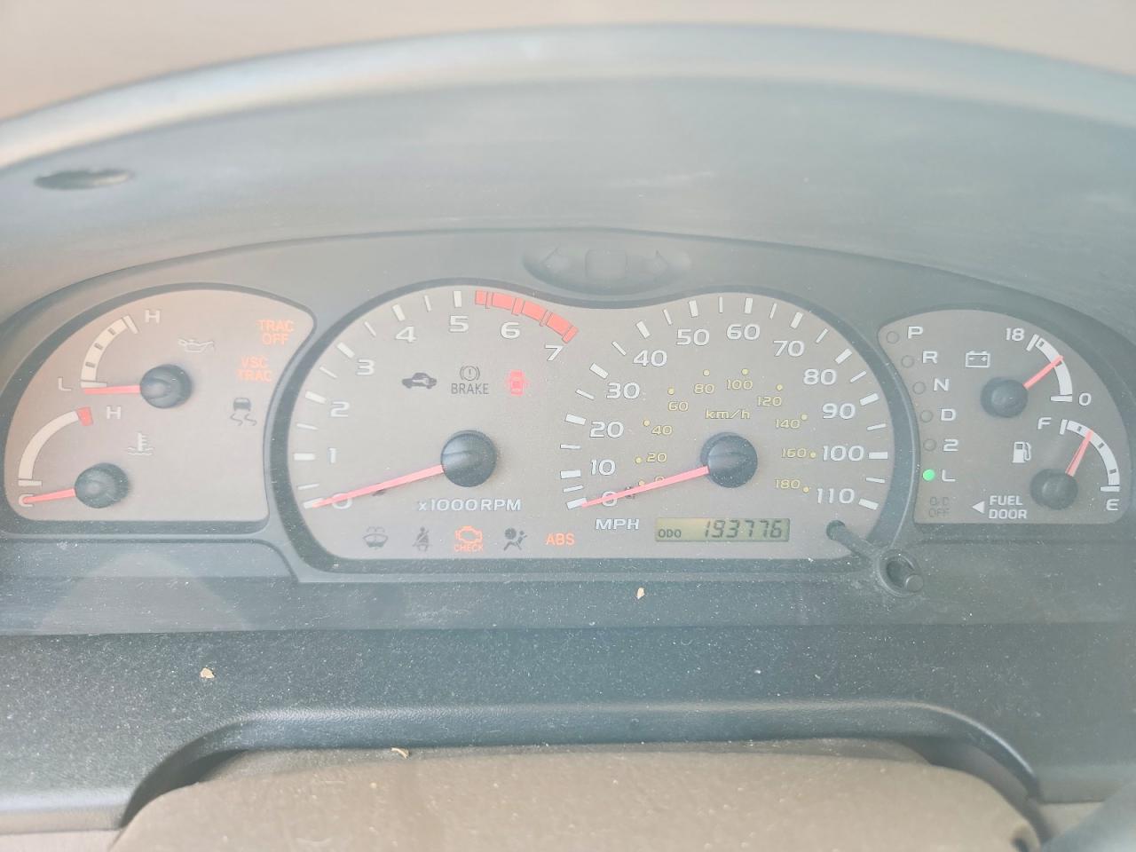 2004 TOYOTA SEQUOIA LIMITED photo 17