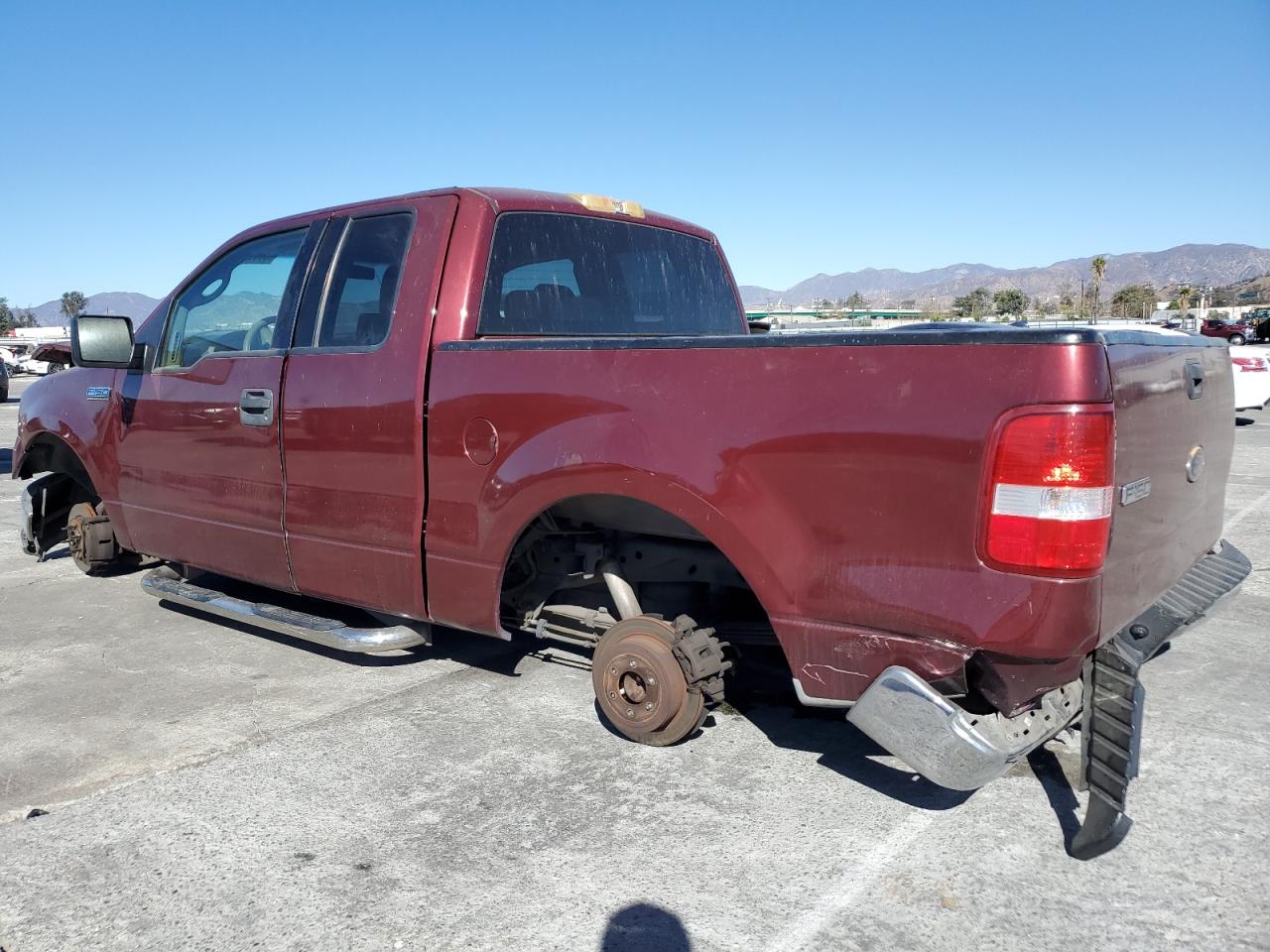2004 FORD F150 photo 2