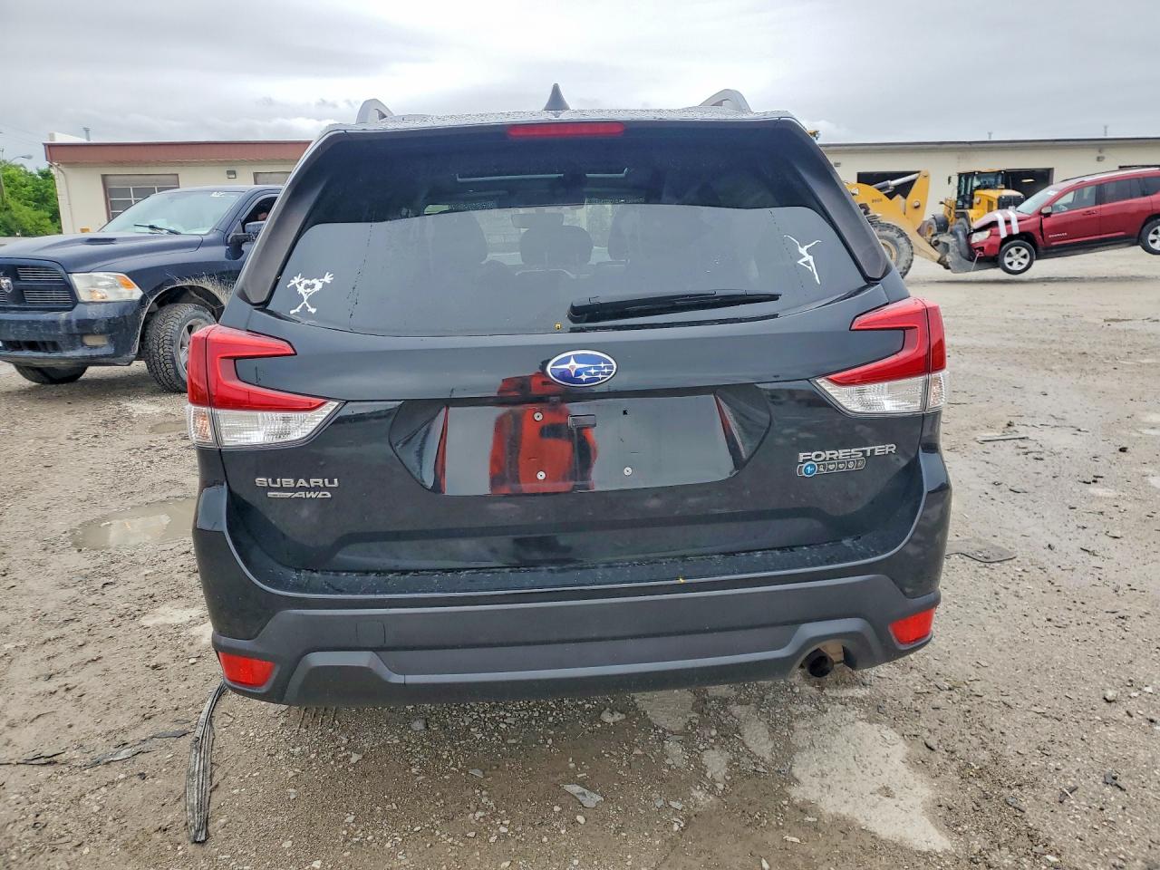 2019 SUBARU FORESTER PREMIUM photo 16