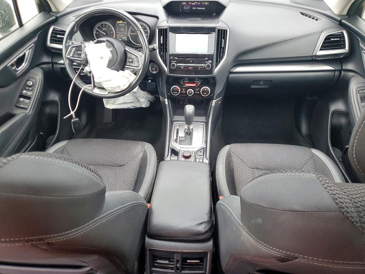 2019 SUBARU FORESTER PREMIUM photo 22