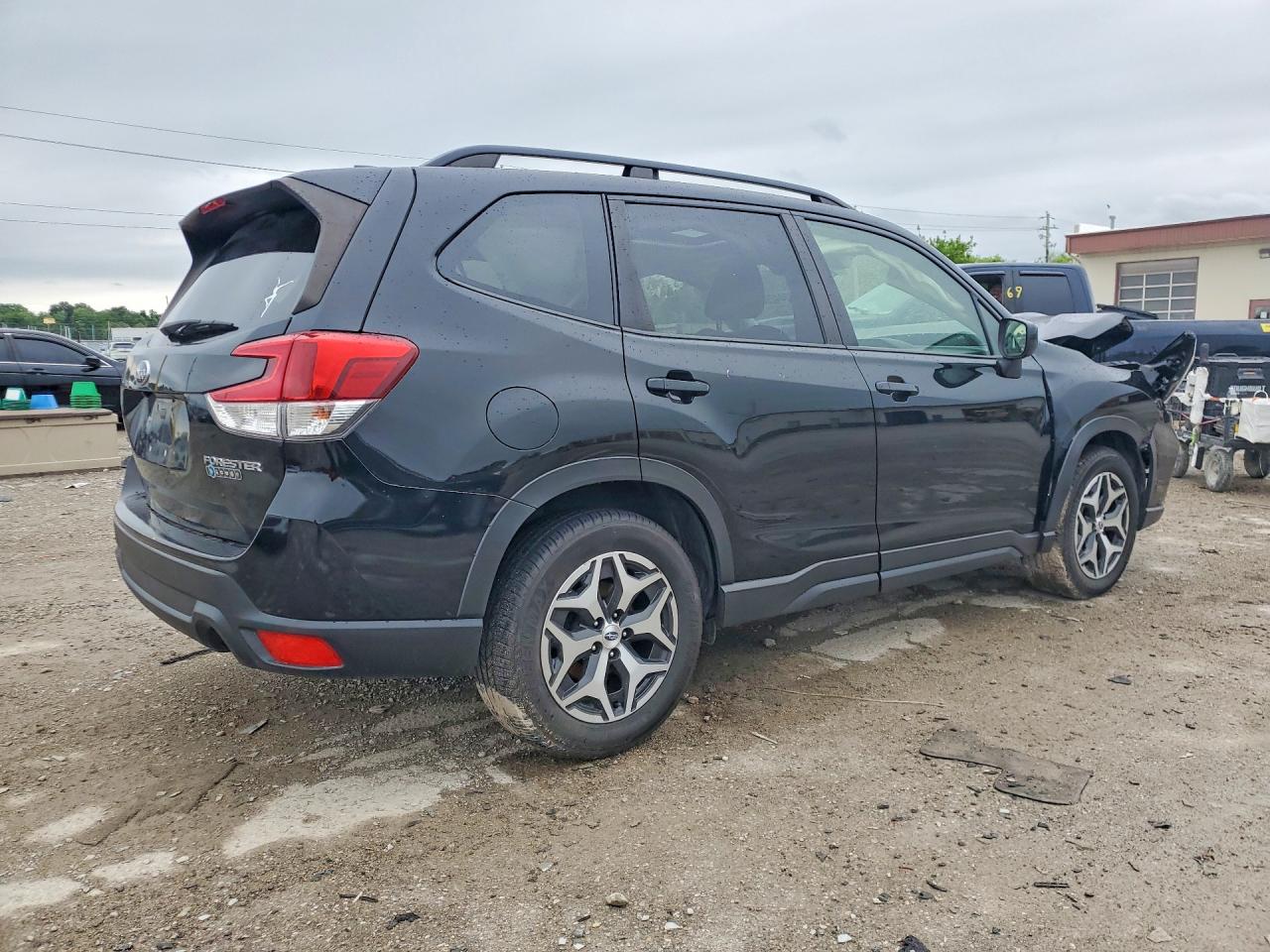 2019 SUBARU FORESTER PREMIUM photo 7