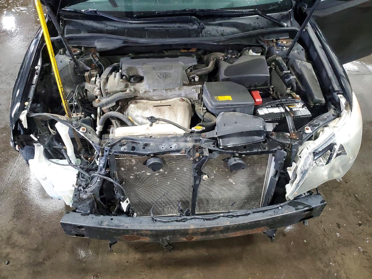 2013 TOYOTA CAMRY SE photo 11
