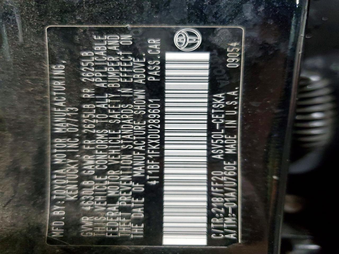 2013 TOYOTA CAMRY SE photo 12