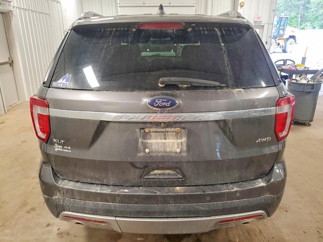 2017 FORD EXPLORER XLT photo 16