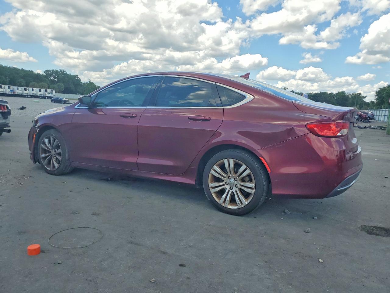 2015 CHRYSLER 200 LIMITED photo 4