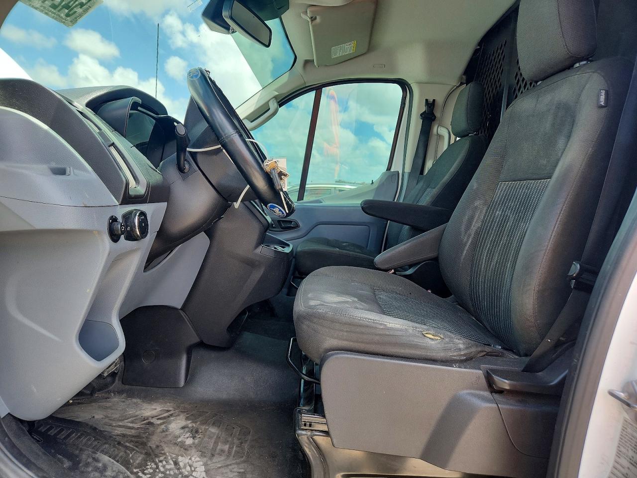 2018 FORD TRANSIT photo 13