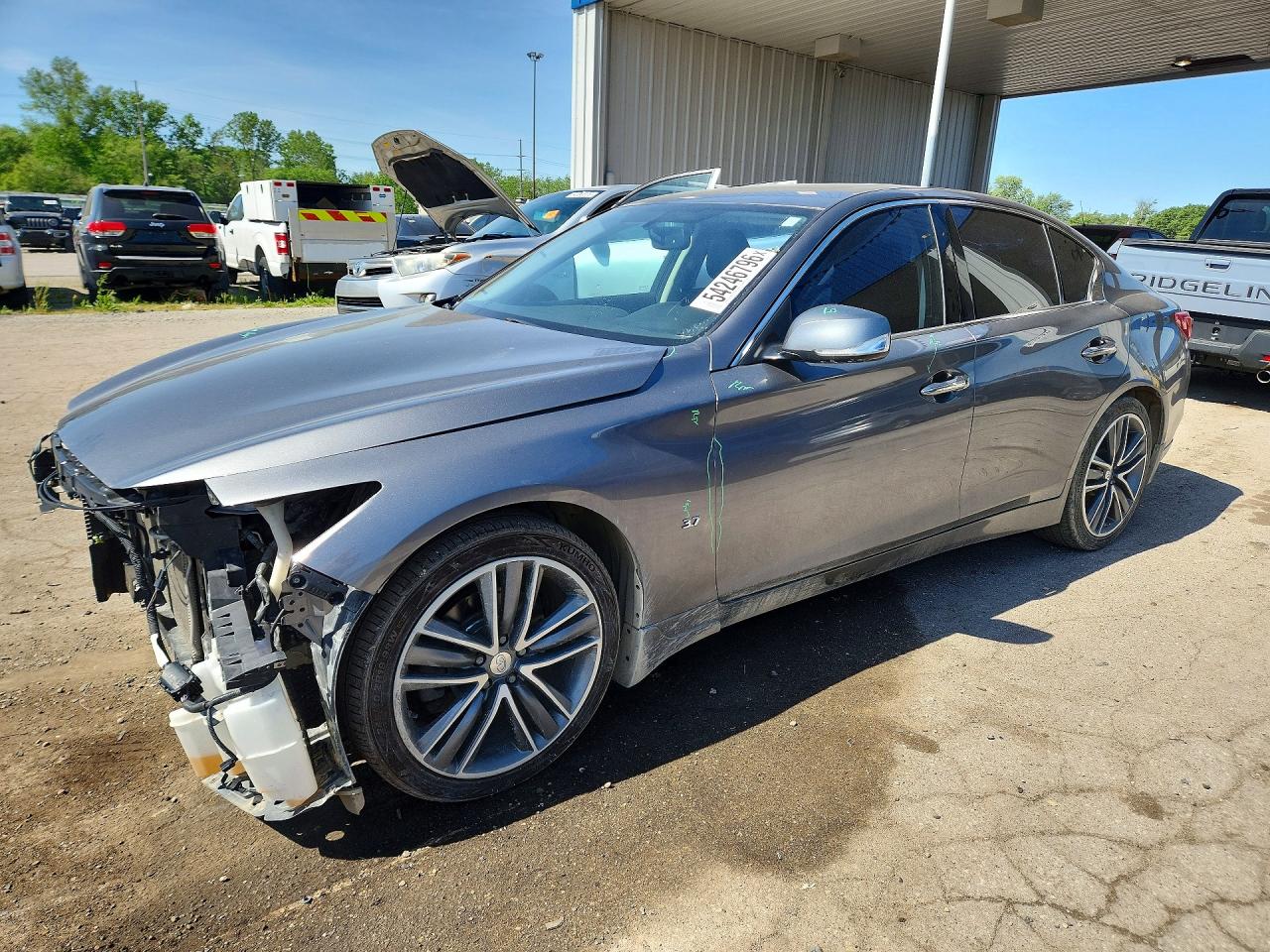 2015 INFINITI Q50