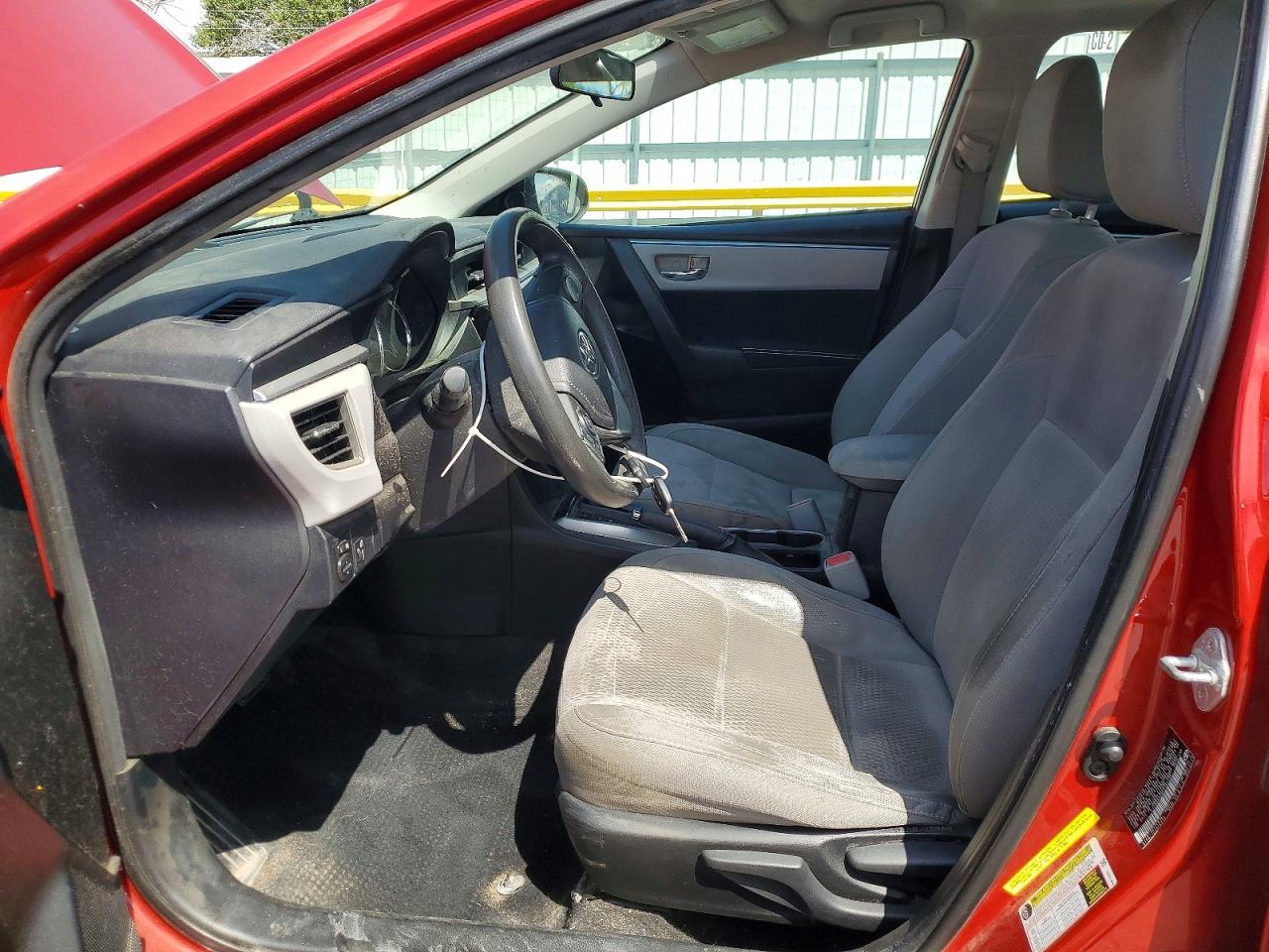 2015 TOYOTA COROLLA LE photo 13