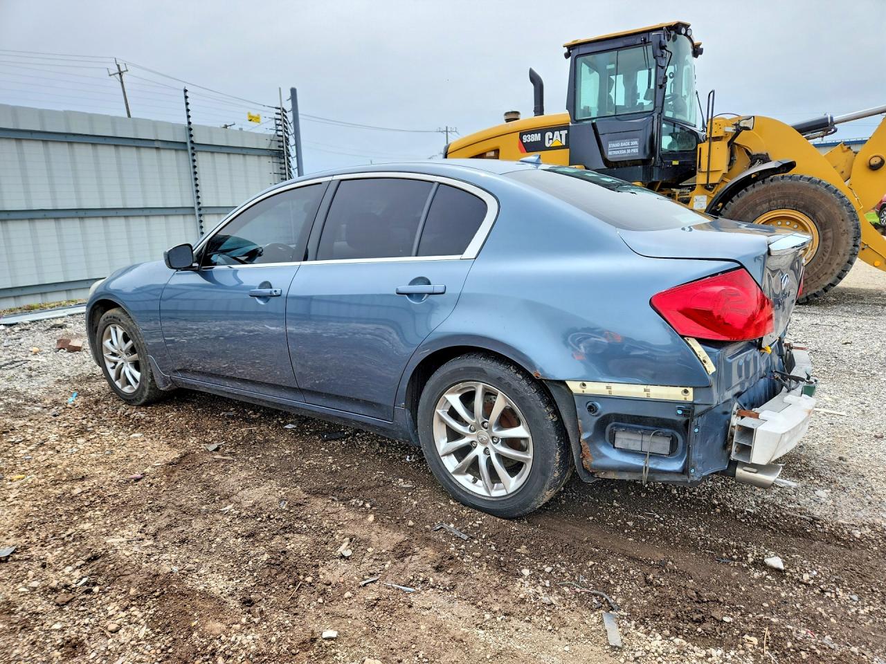 2009 INFINITI G37 photo 4
