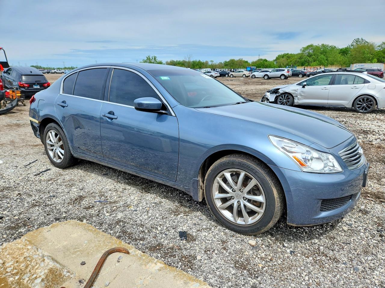 2009 INFINITI G37 photo 10