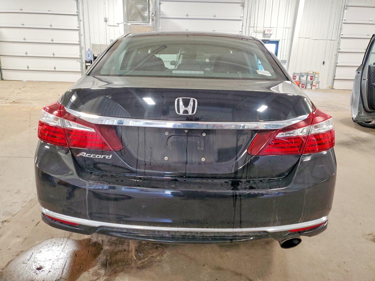 2016 HONDA ACCORD LX photo 16