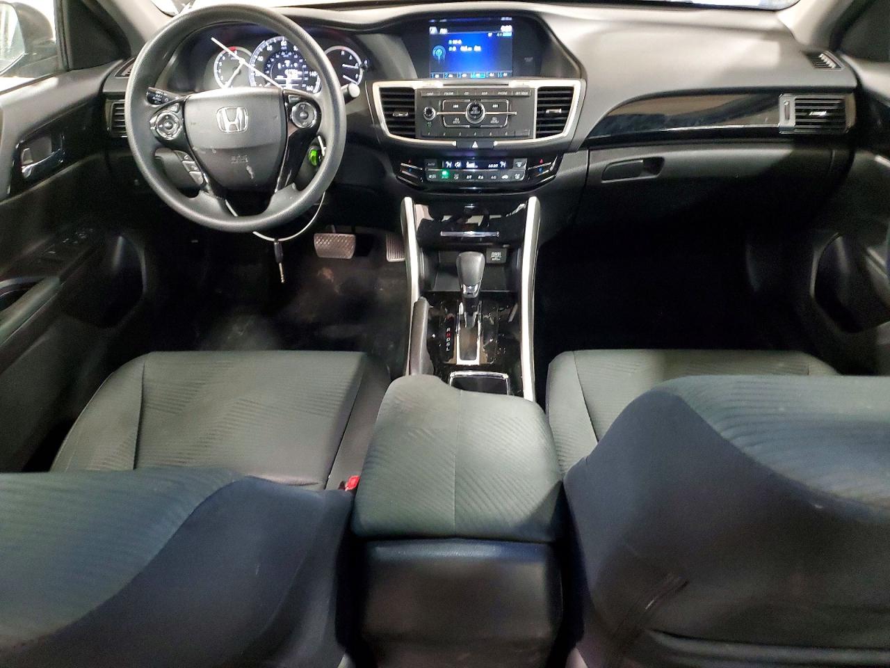 2016 HONDA ACCORD LX photo 22