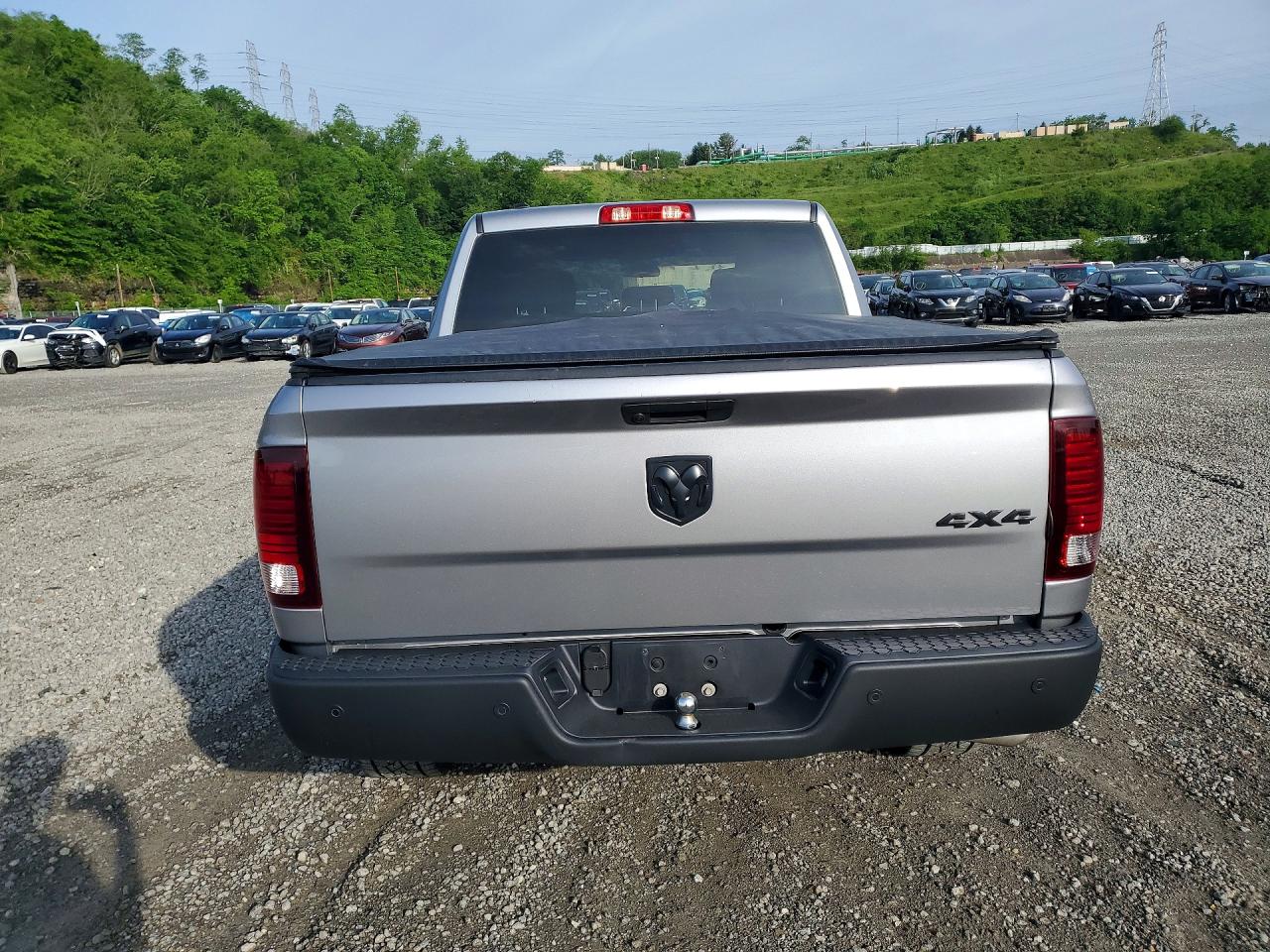 2024 RAM 1500 CLASSIC SLT photo 11