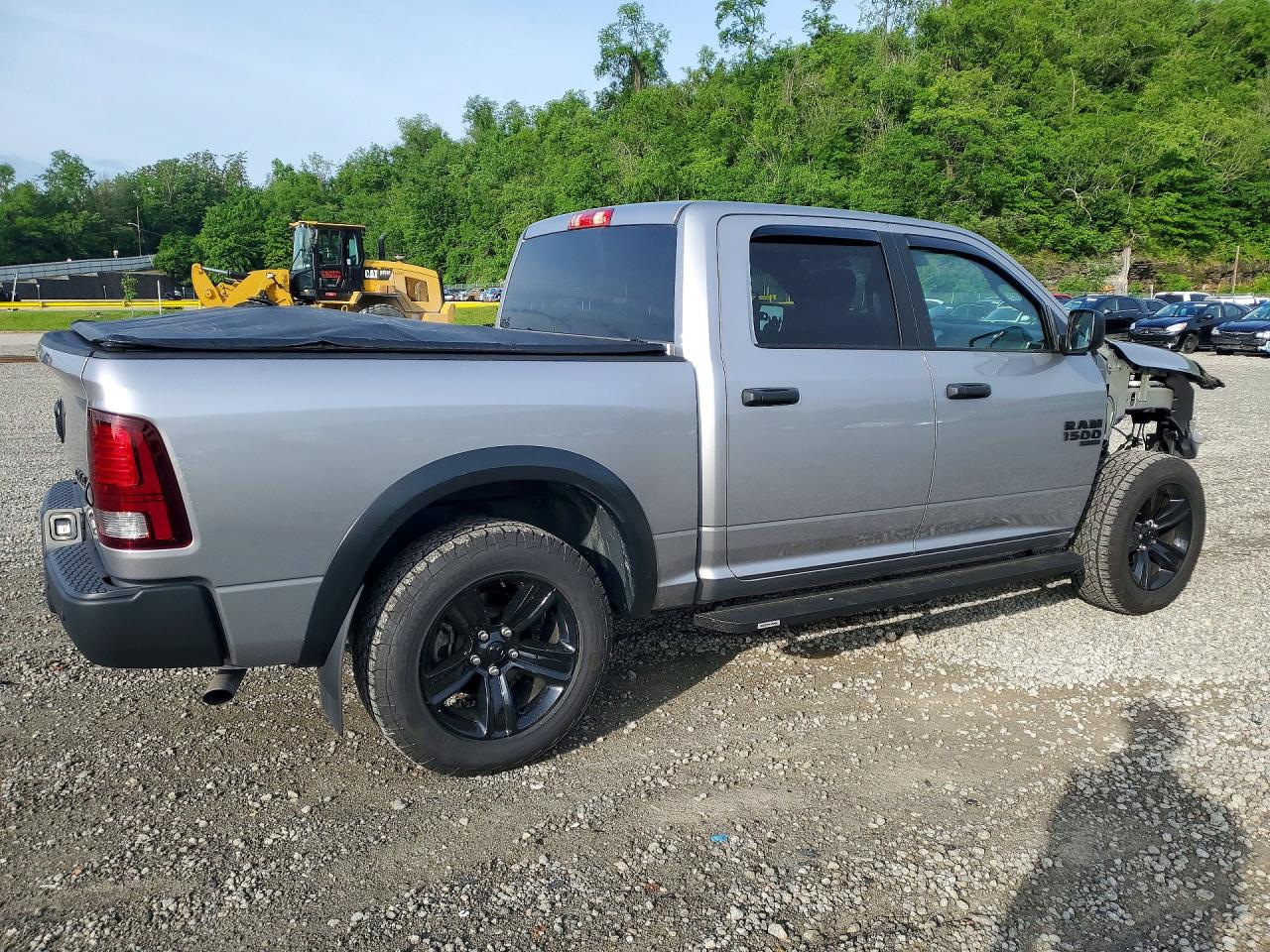 2024 RAM 1500 CLASSIC SLT photo 5