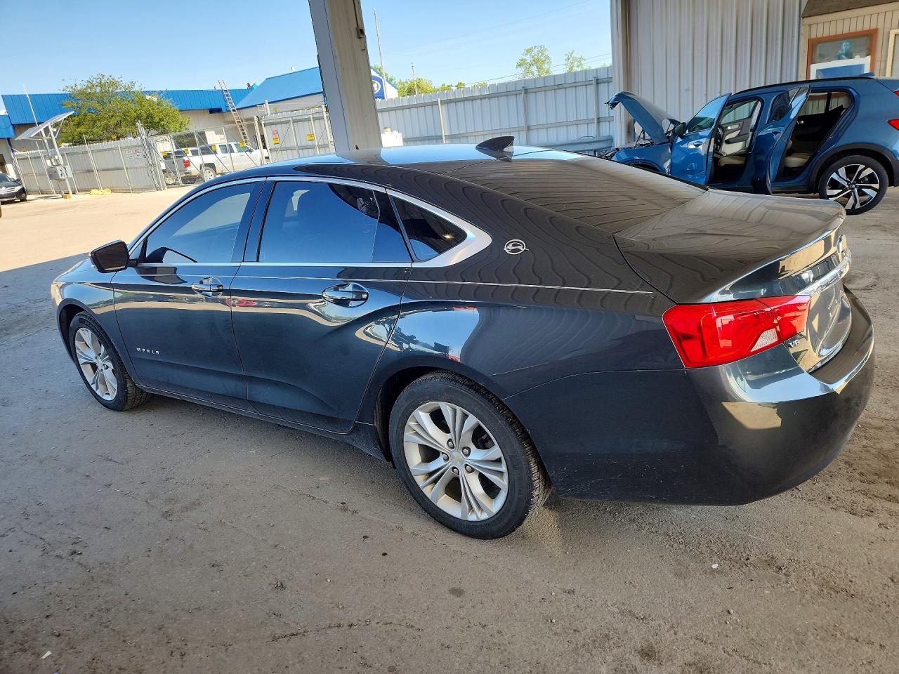2015 CHEVROLET IMPALA LT photo 3