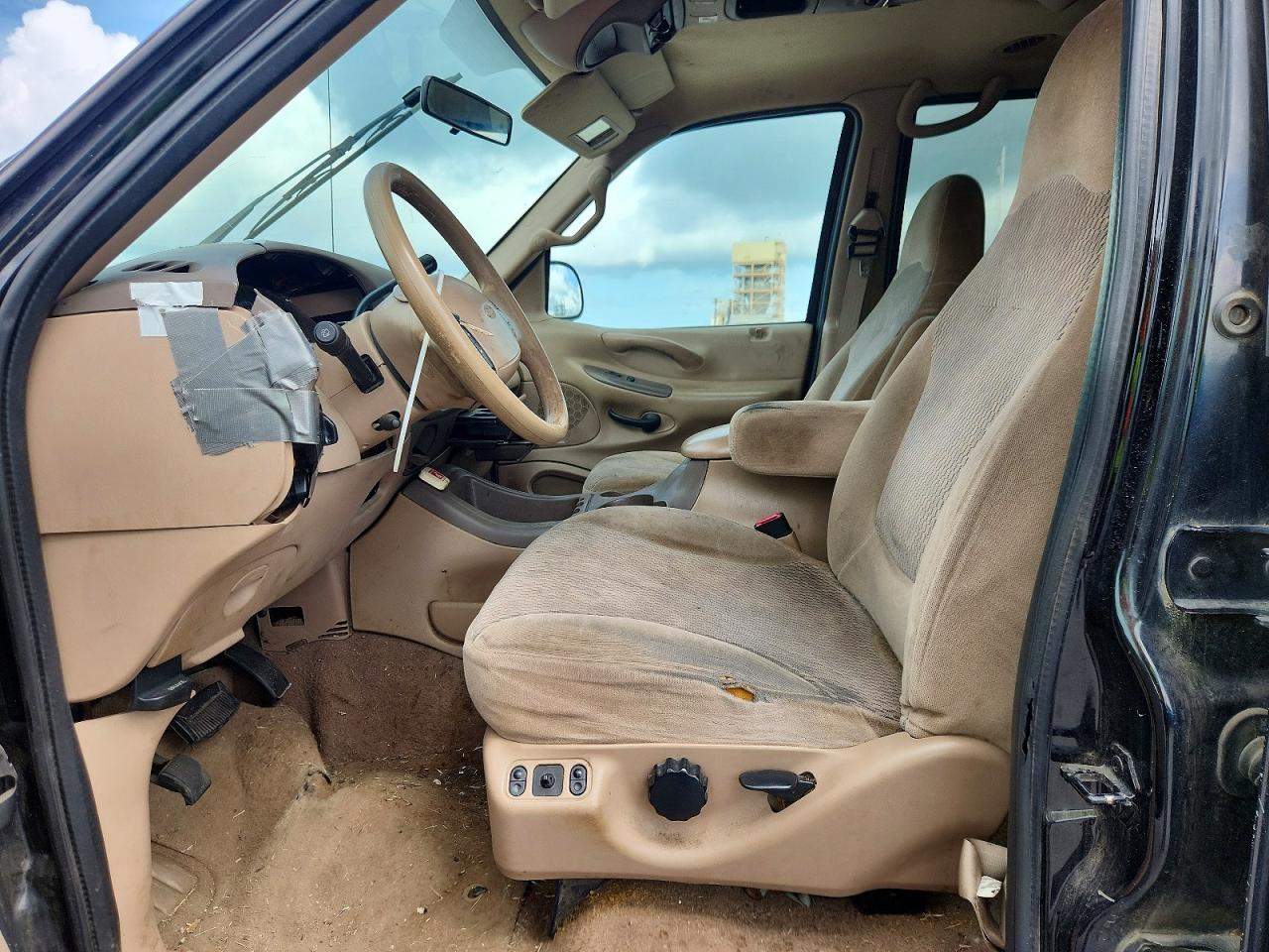 1999 FORD EXPEDITION photo 13