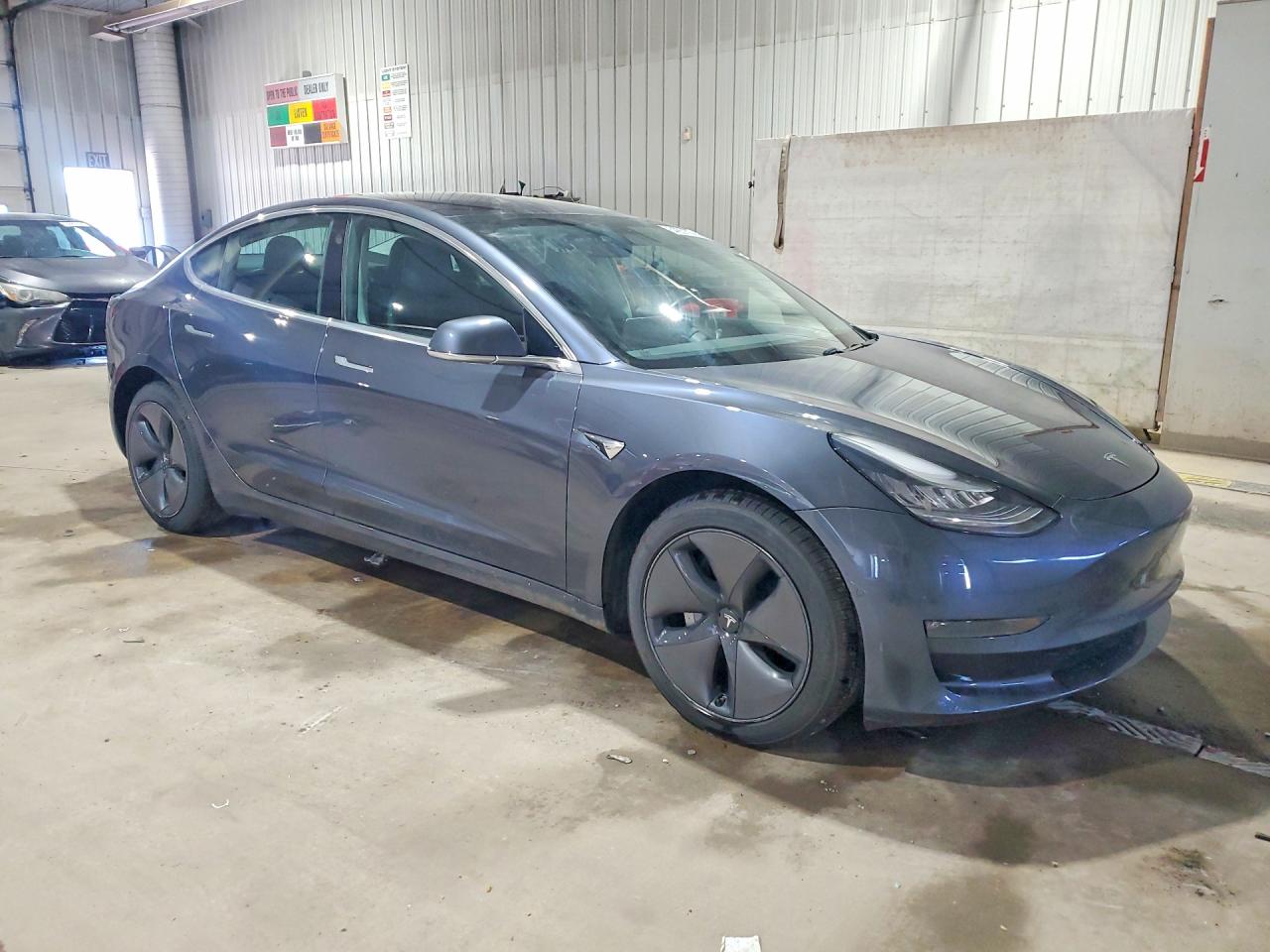 2019 TESLA MODEL 3 photo 4