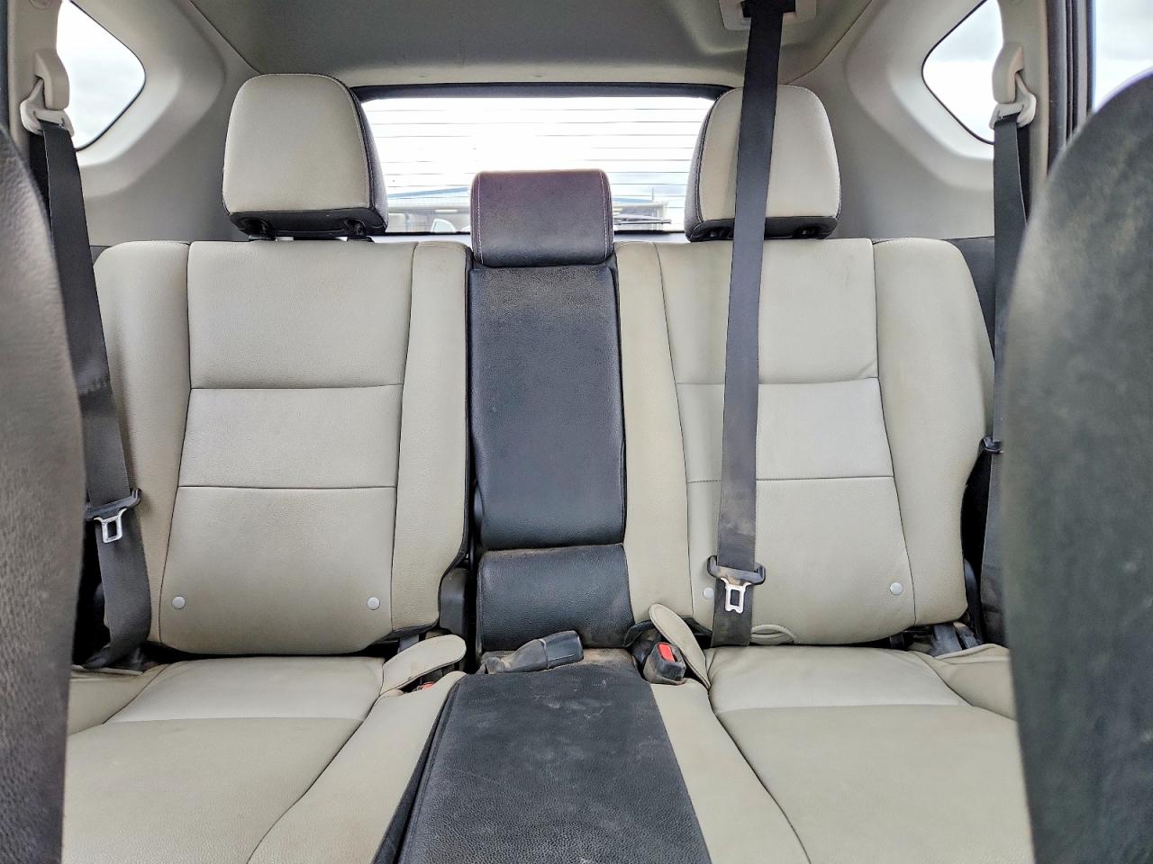 2018 TOYOTA RAV4 XLE photo 19