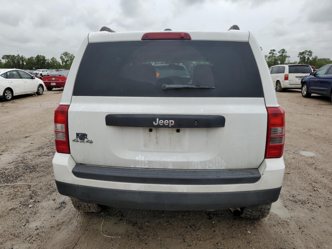 2017 JEEP PATRIOT SPORT photo 31