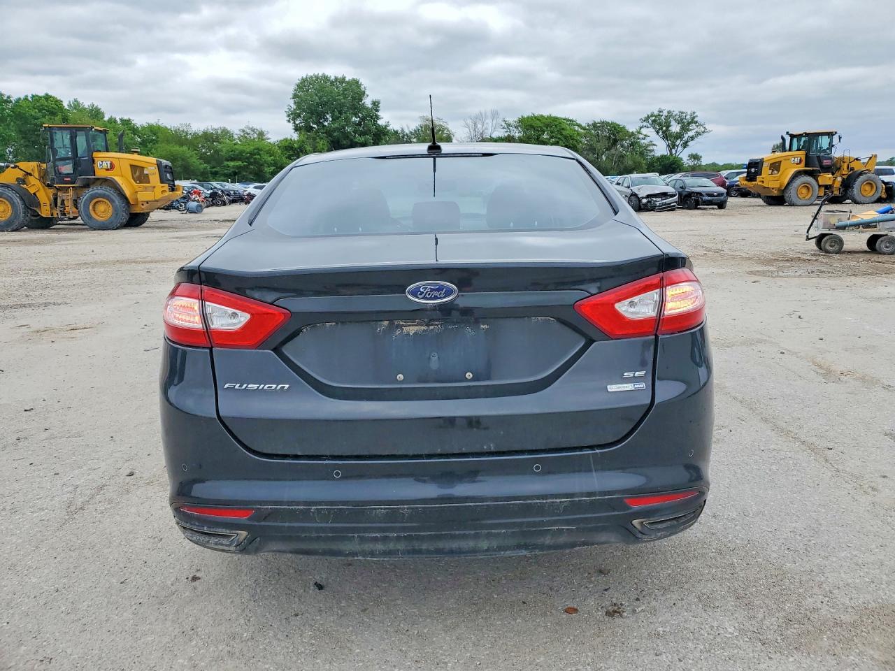 2016 FORD FUSION SE photo 11