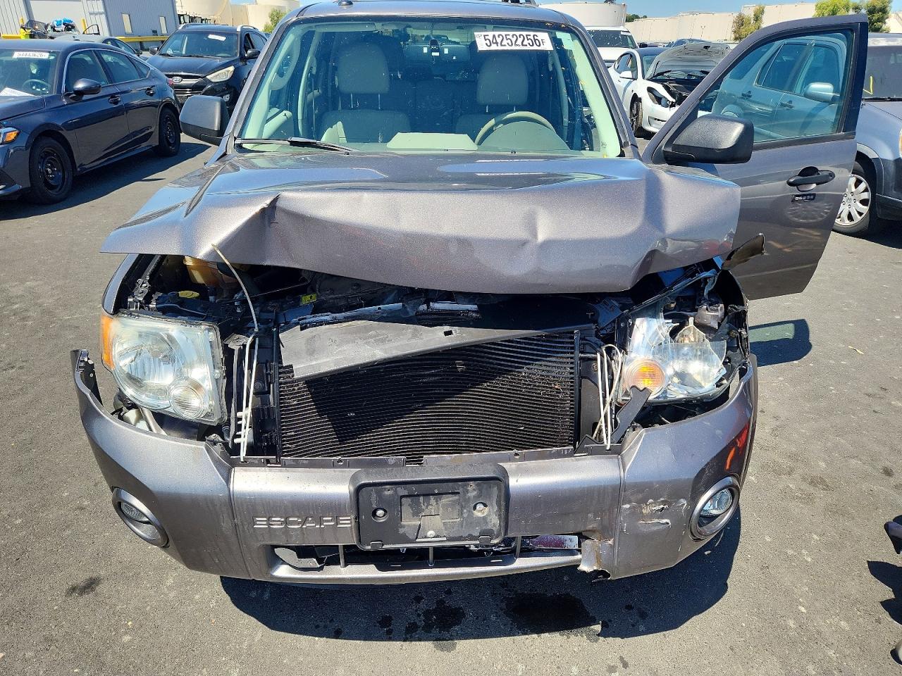 2012 FORD ESCAPE XLT photo 23
