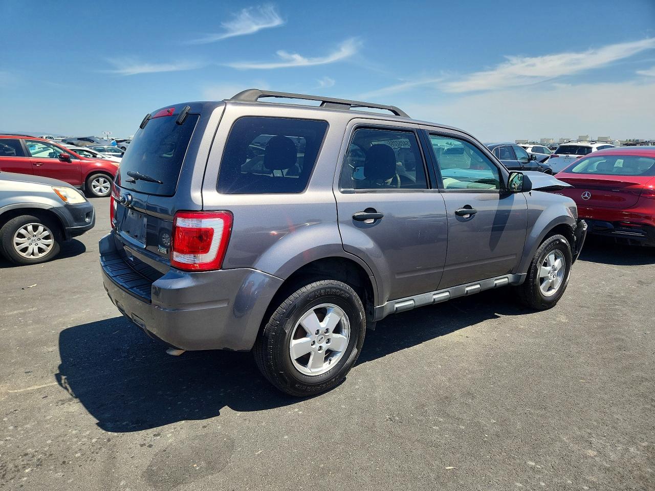 2012 FORD ESCAPE XLT photo 5