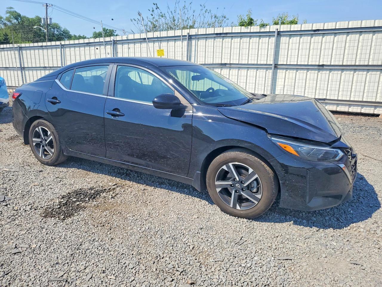 2025 NISSAN SENTRA SV photo 4