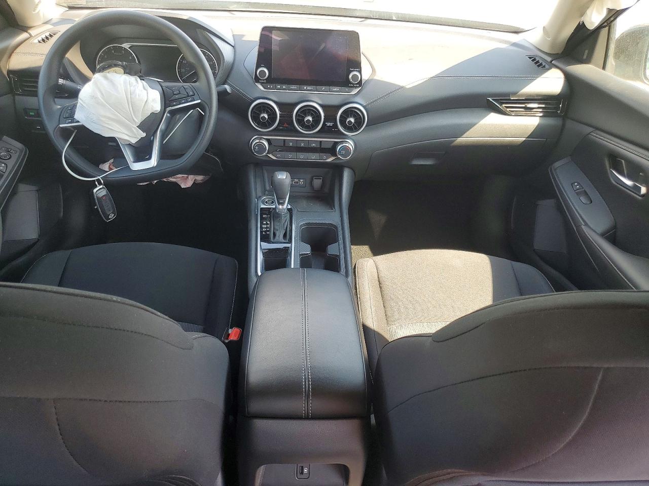 2025 NISSAN SENTRA SV photo 8