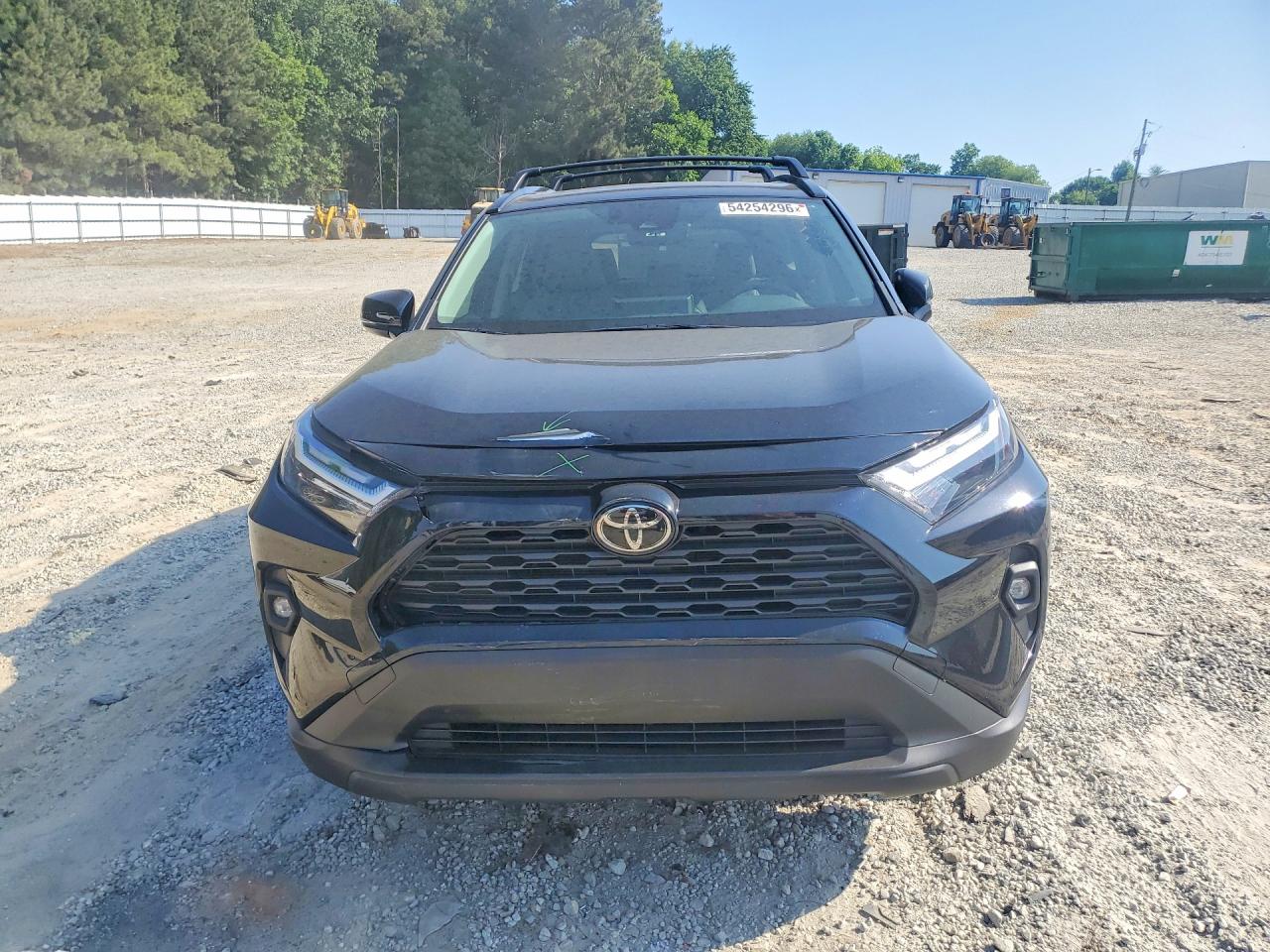2025 TOYOTA RAV4 XLE PREMIUM photo 13