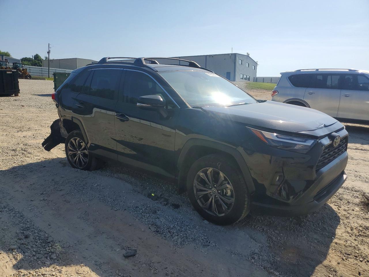 2025 TOYOTA RAV4 XLE PREMIUM photo 10
