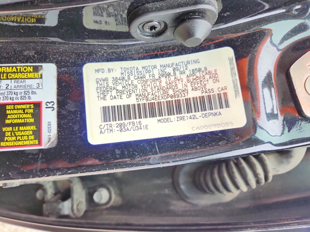 2013 TOYOTA COROLLA LE photo 23