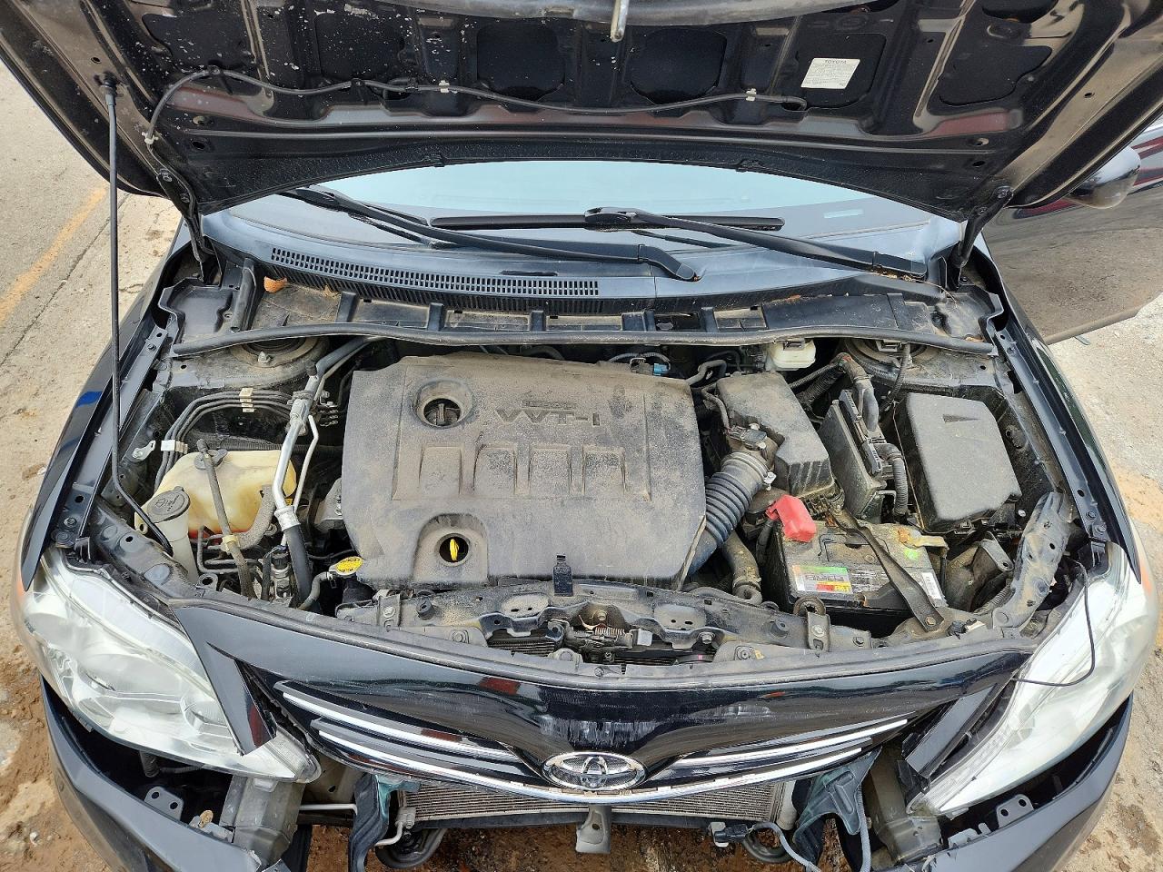 2013 TOYOTA COROLLA LE photo 21
