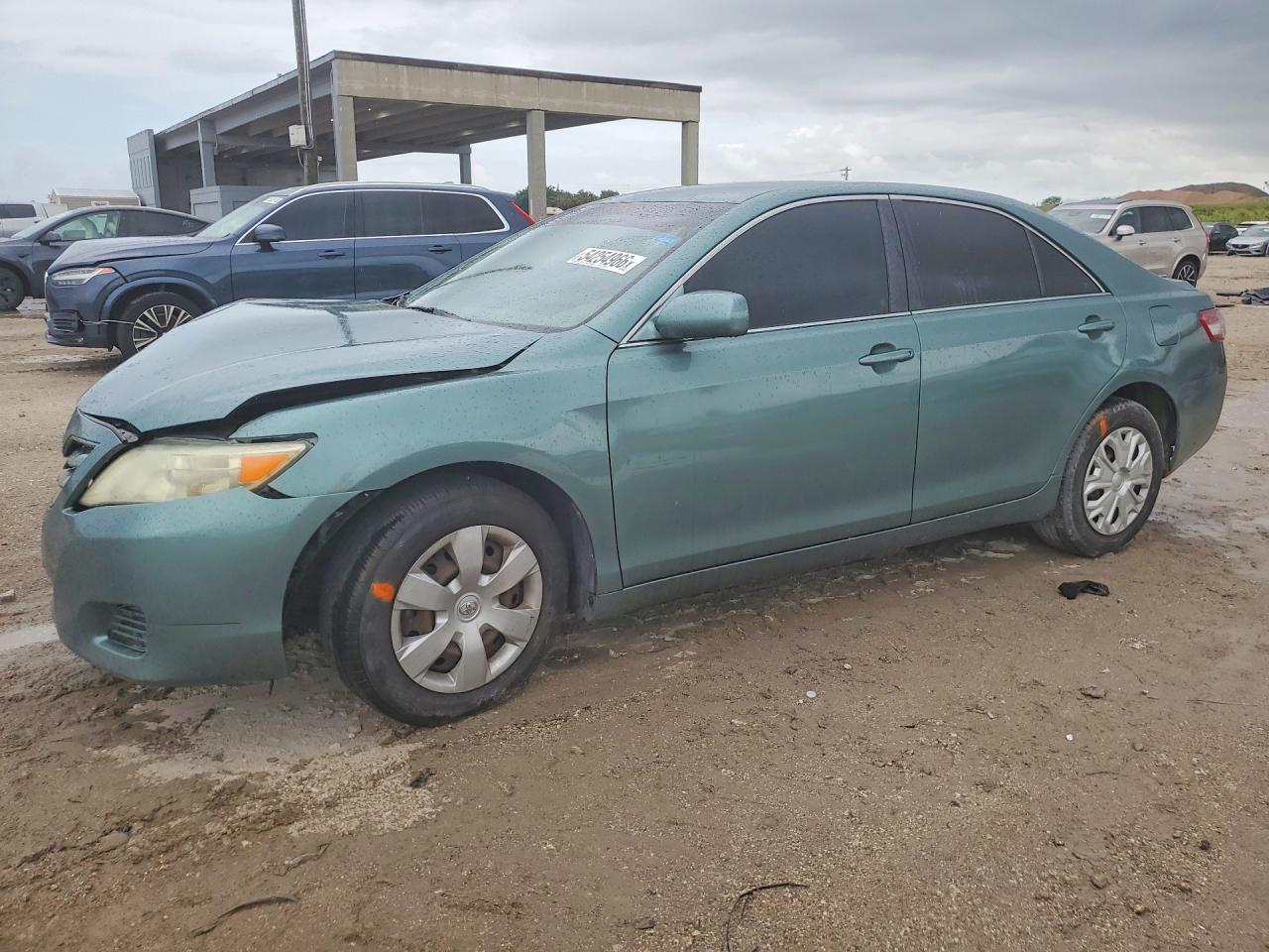 2010 TOYOTA CAMRY