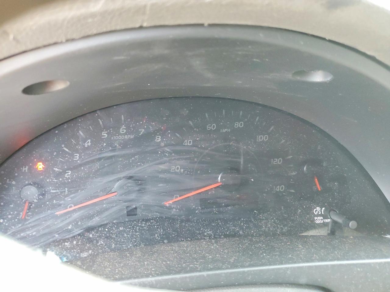 2010 TOYOTA CAMRY LE photo 25