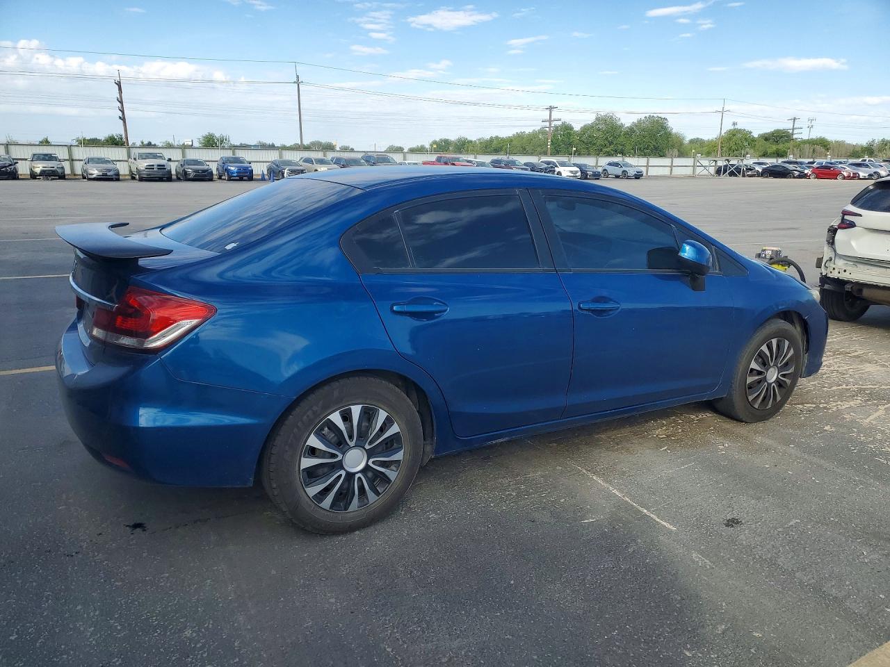 2013 HONDA CIVIC LX photo 3