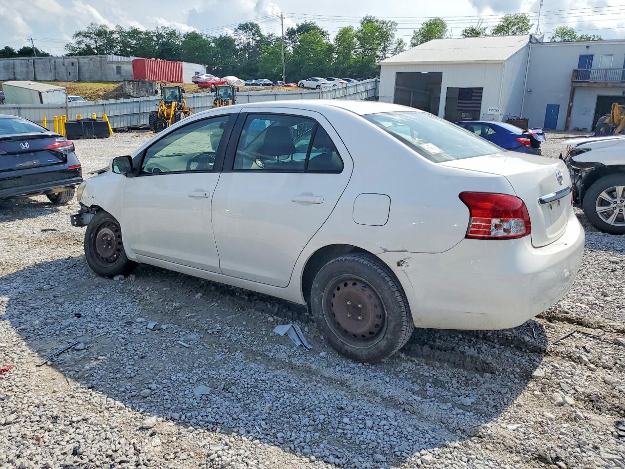 2012 TOYOTA YARIS FLEET photo 2
