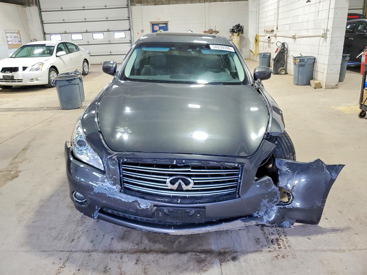 2013 INFINITI M37 X photo 9