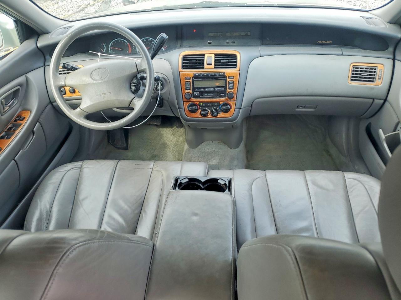 2001 TOYOTA AVALON XL photo 8