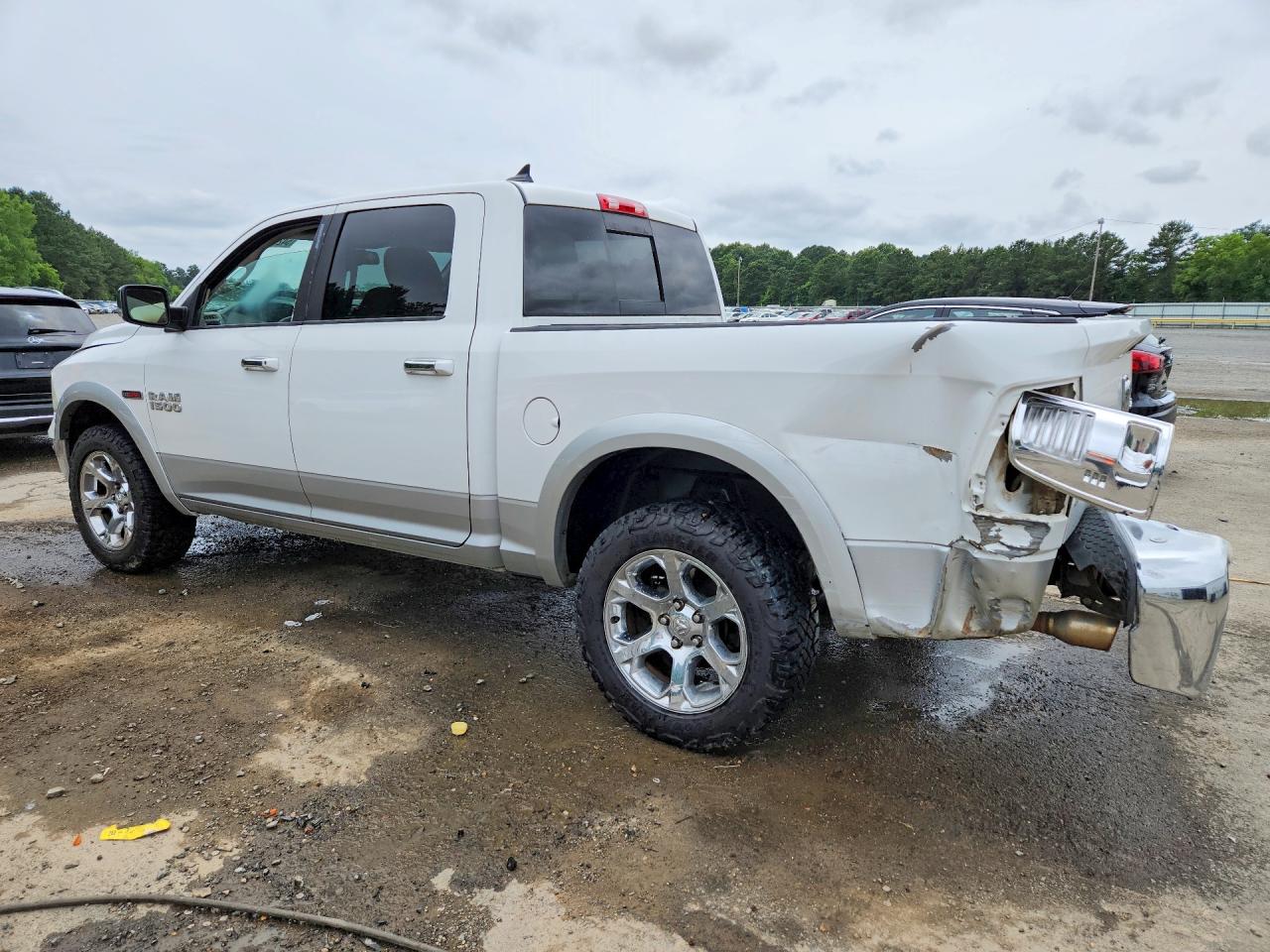2014 RAM 1500 LARAMIE photo 3