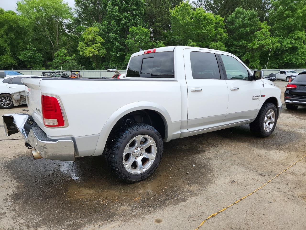 2014 RAM 1500 LARAMIE photo 5