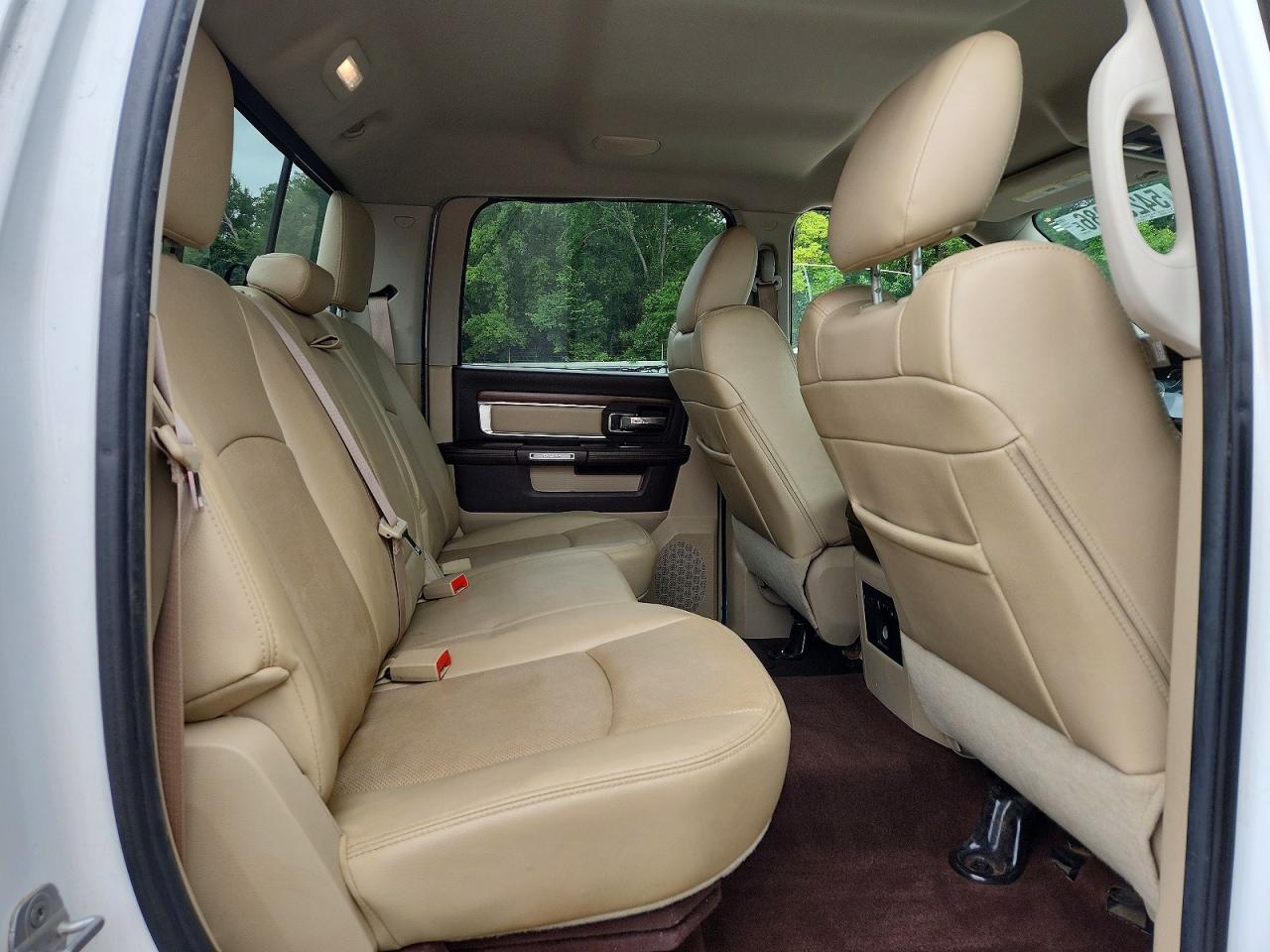2014 RAM 1500 LARAMIE photo 19