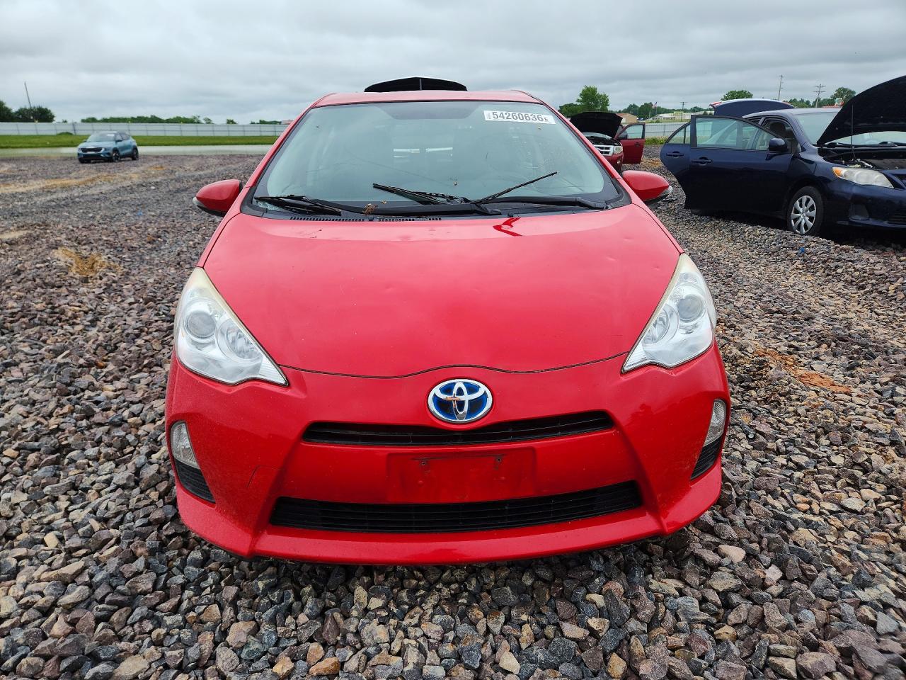 2014 TOYOTA PRIUS C TWO photo 13