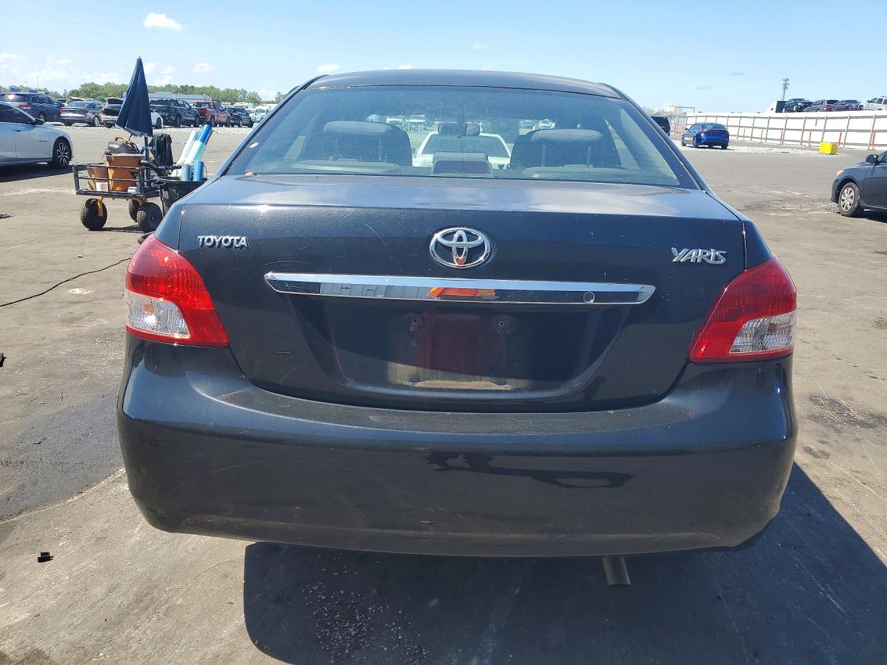 2008 TOYOTA YARIS BASE photo 11