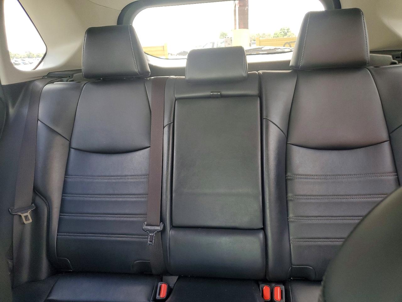 2019 TOYOTA RAV4 XLE PREMIUM photo 28